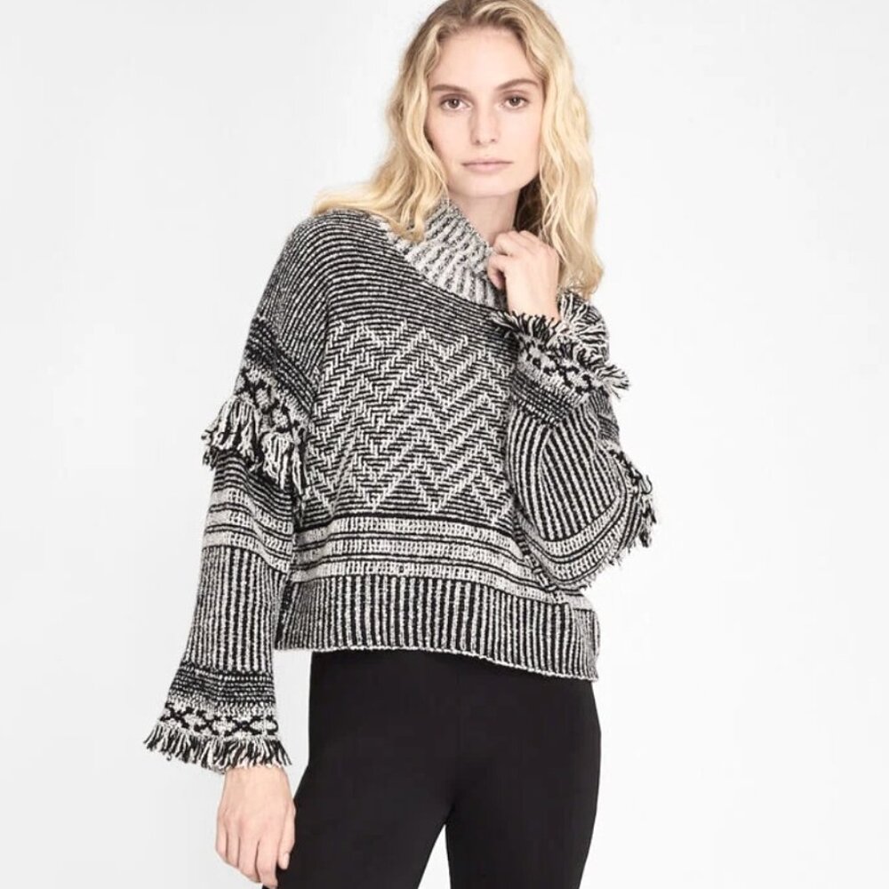 Club Monaco wool Sweater Med / large